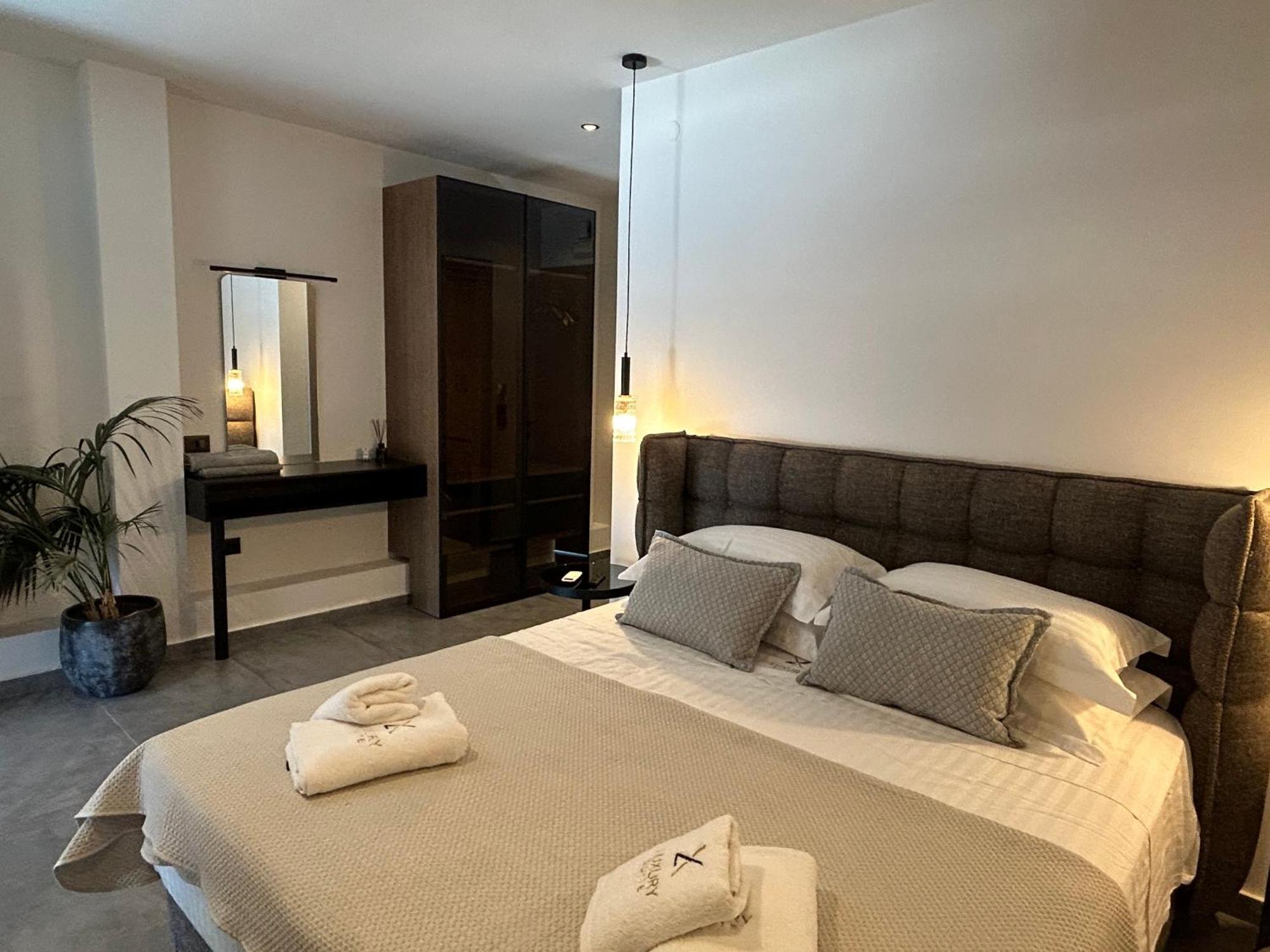 X Luxury Suites Argostoli  Luaran gambar