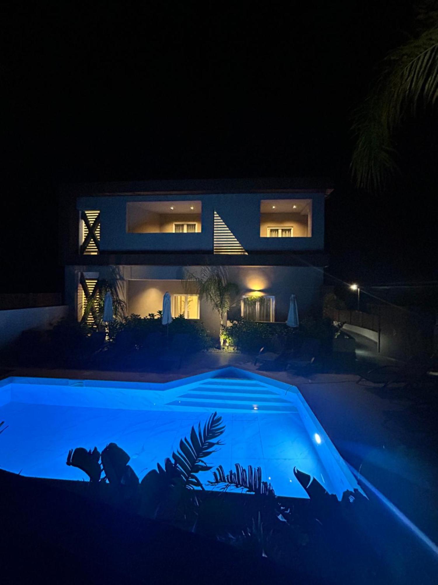 X Luxury Suites Argostoli  Luaran gambar